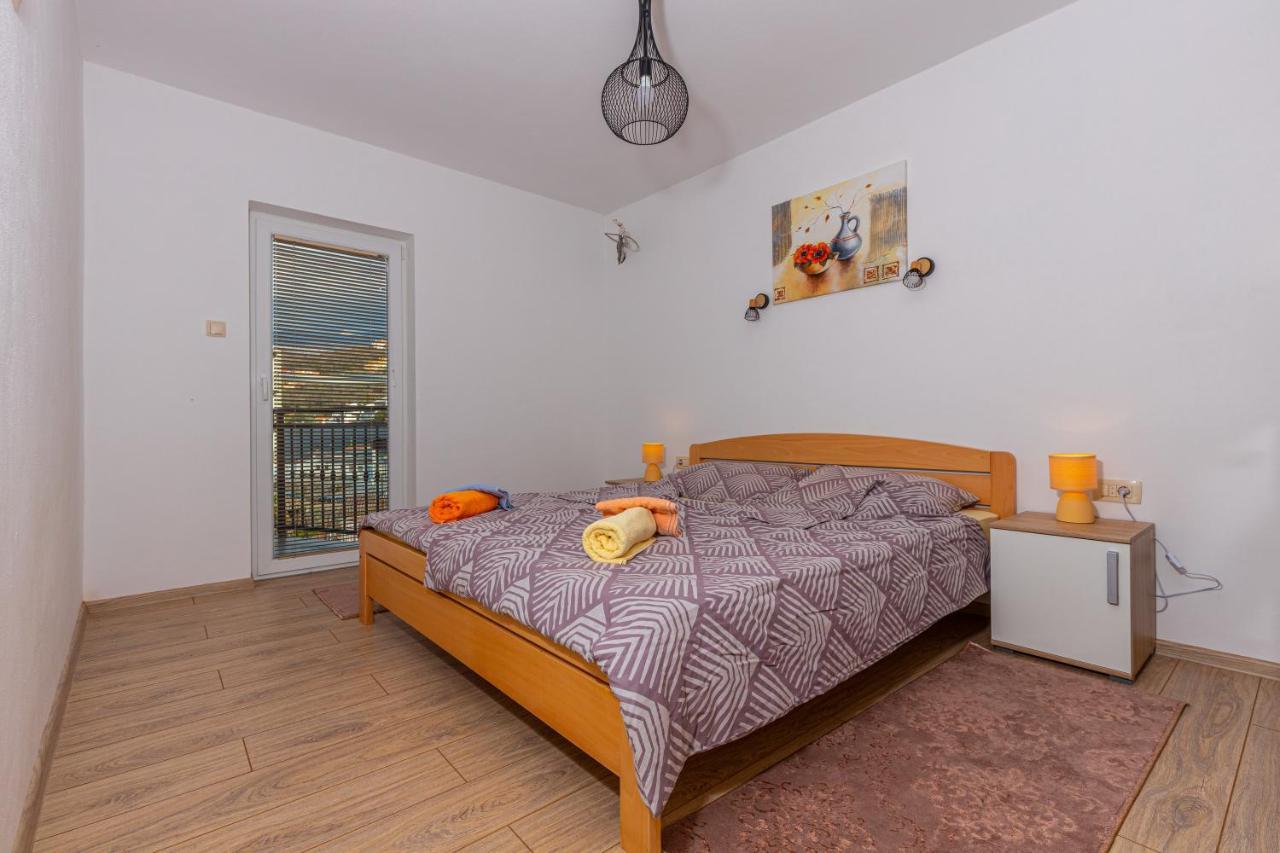 Apartman Sare Crikvenica Eksteriør billede