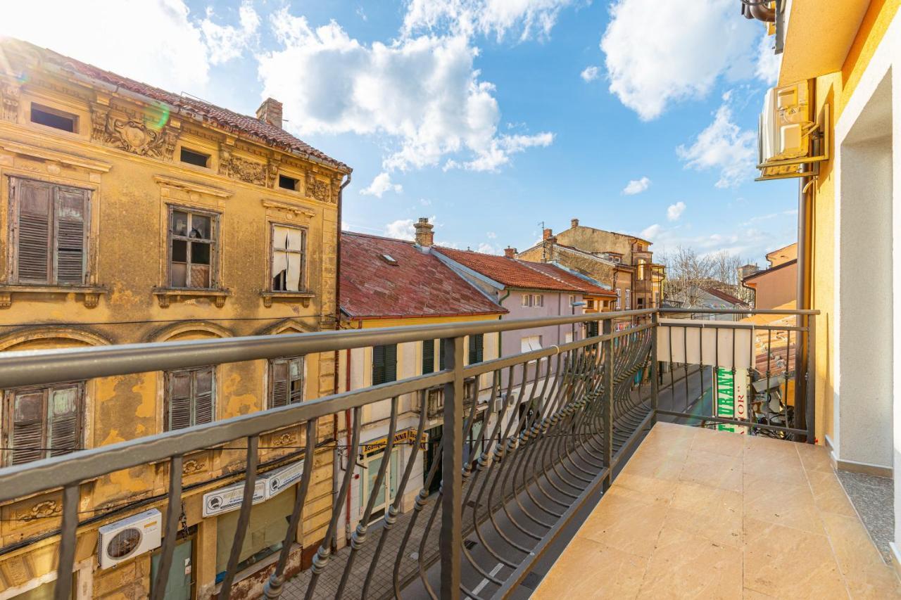 Apartman Sare Crikvenica Eksteriør billede