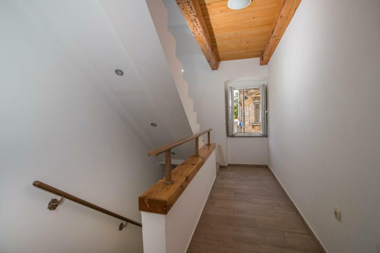 Apartman Sare Crikvenica Eksteriør billede