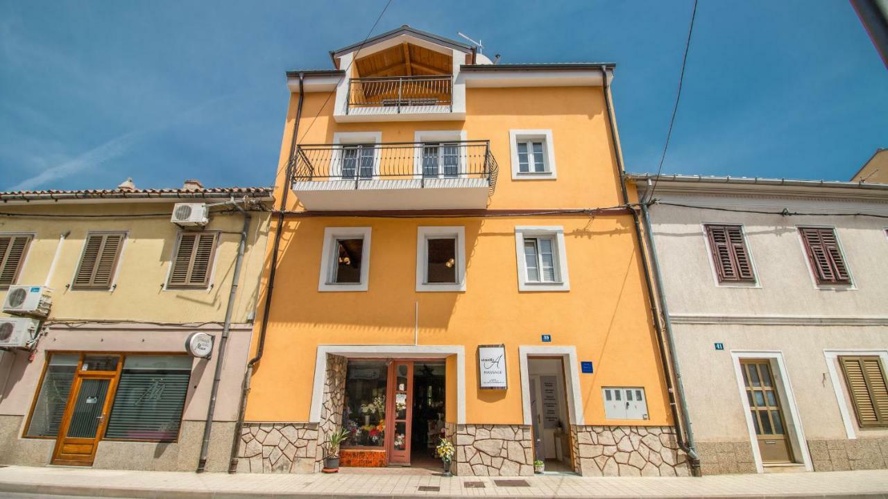 Apartman Sare Crikvenica Eksteriør billede