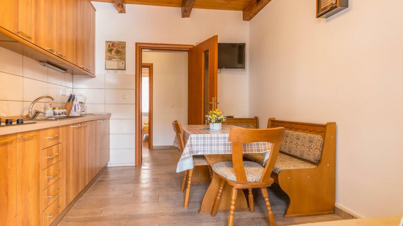 Apartman Sare Crikvenica Eksteriør billede